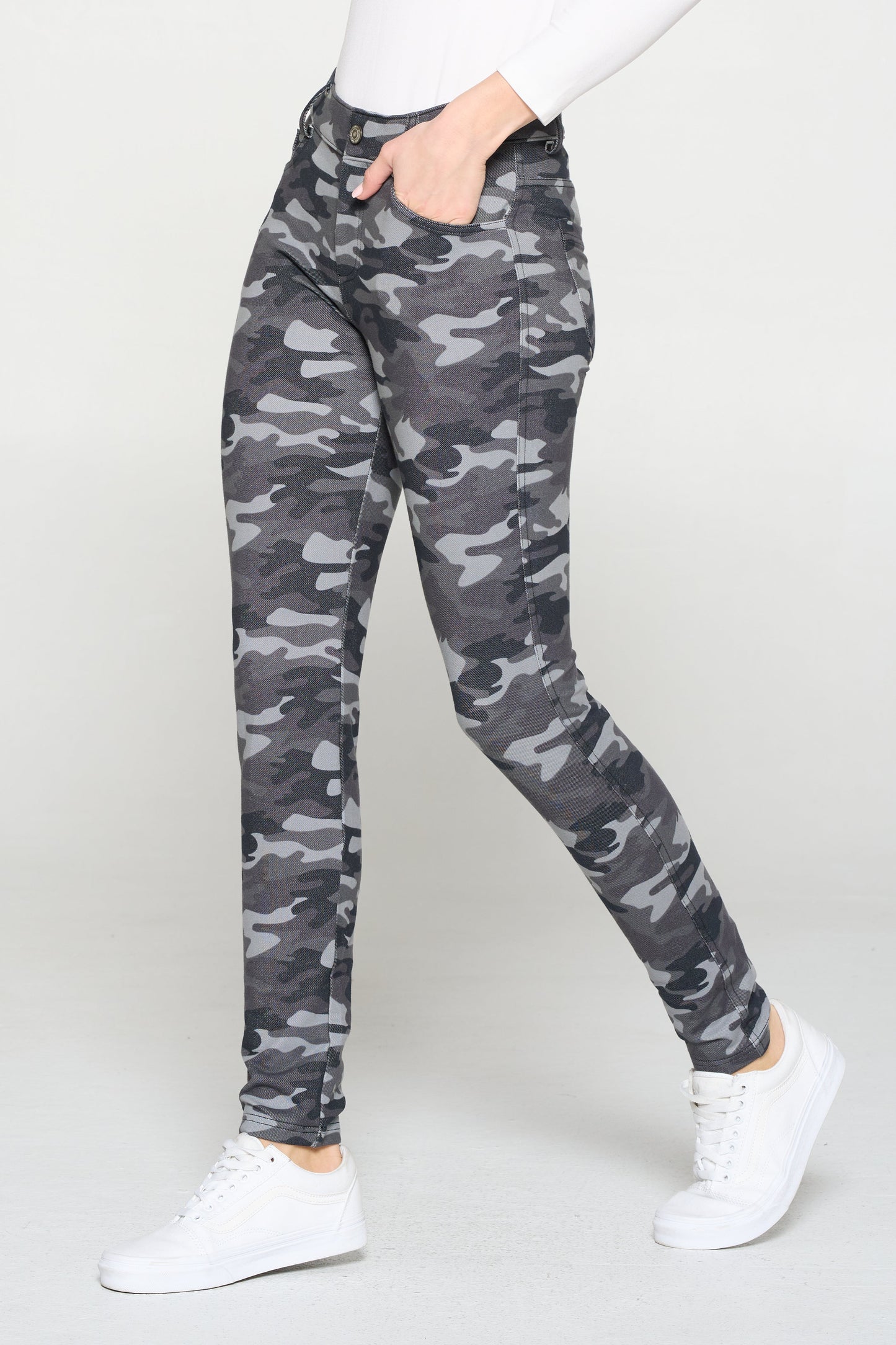 Women's Camouflage 5-Pocket Cotton Blend Jeggings