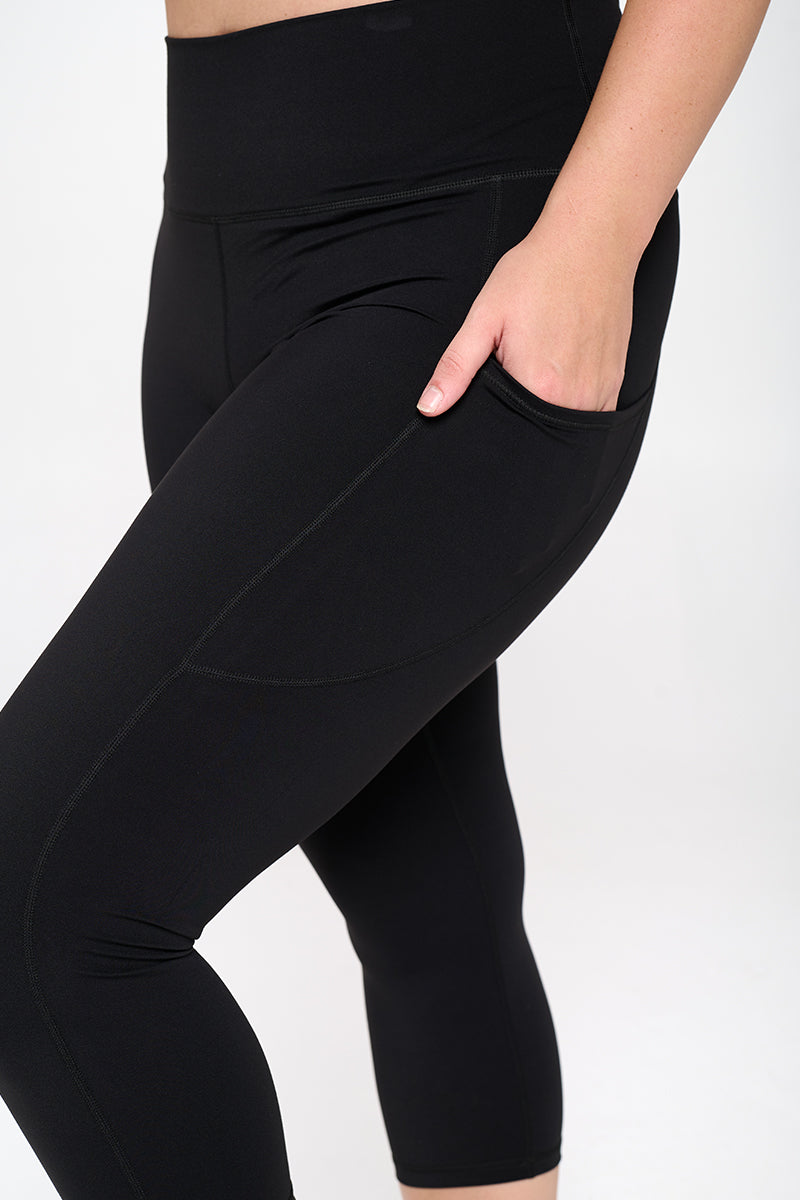 Women's Buttery Soft Activewear Capri Leggings with Pockets