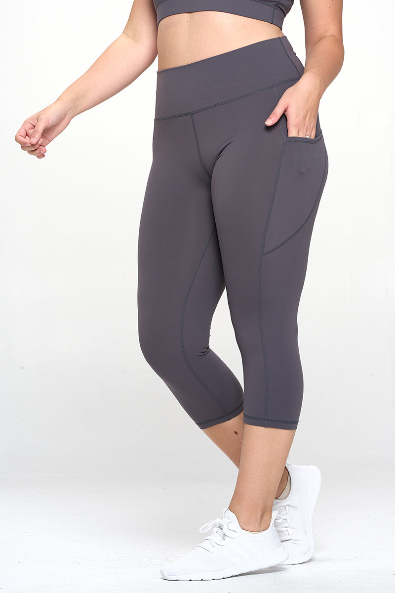 Women's Buttery Soft Activewear Capri Leggings with Pockets