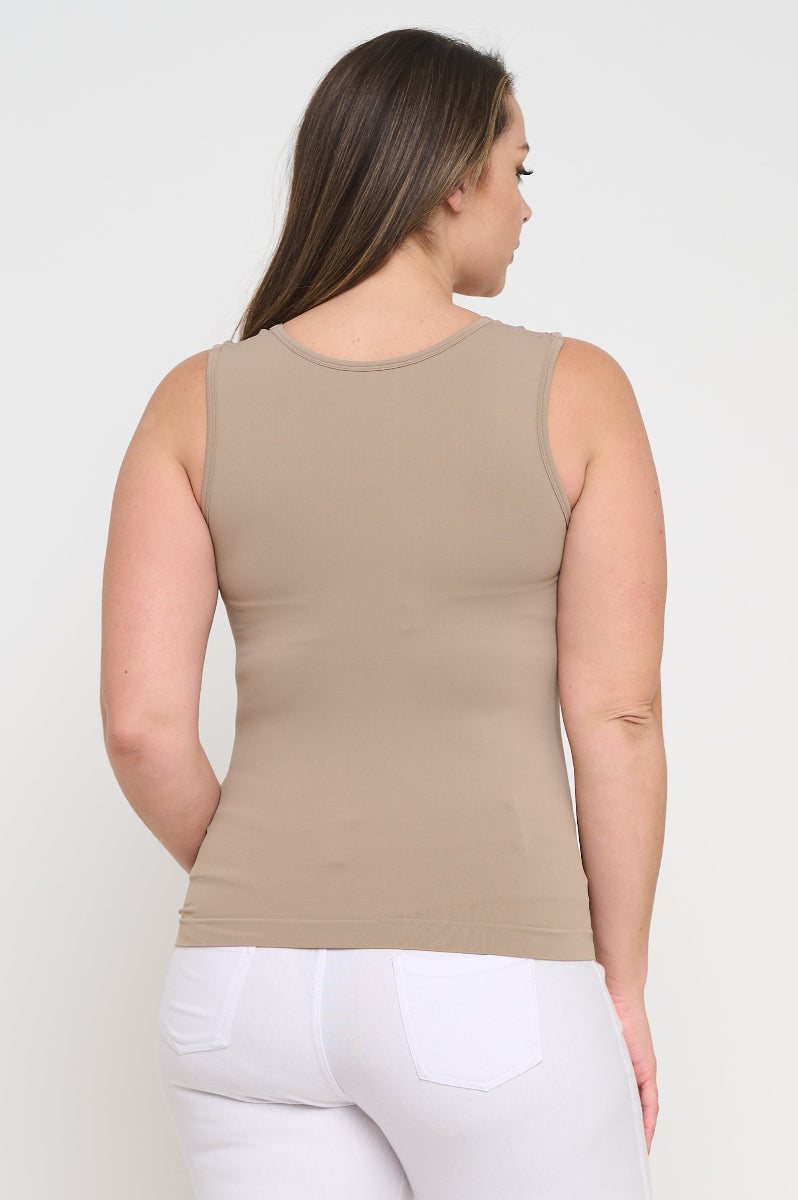 Plus Size Women's U Neck Solid Seamless Tank - Yelete