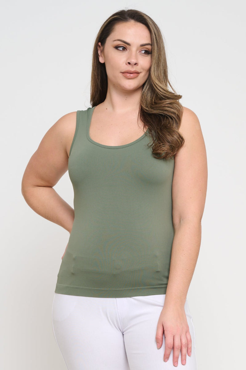 Plus Size Women's U Neck Solid Seamless Tank - Yelete